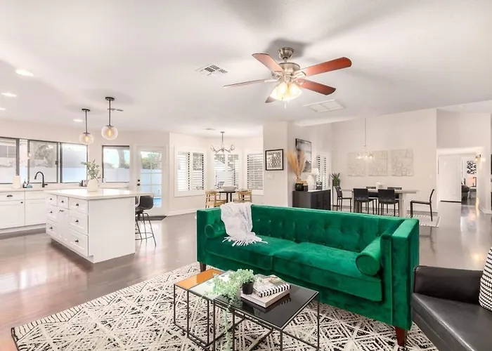 Holiday home La Vieve Family Oasis-free Htd Pool-billiards-bbq Chandler